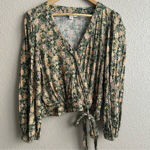 American Eagle AE Green Floral V-neck Boho Wrap Long Sleeve Cinched Tie Shirt
